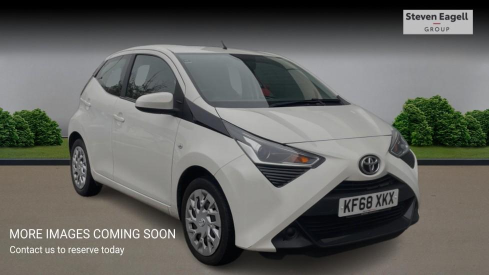 Main listing image - Toyota Aygo