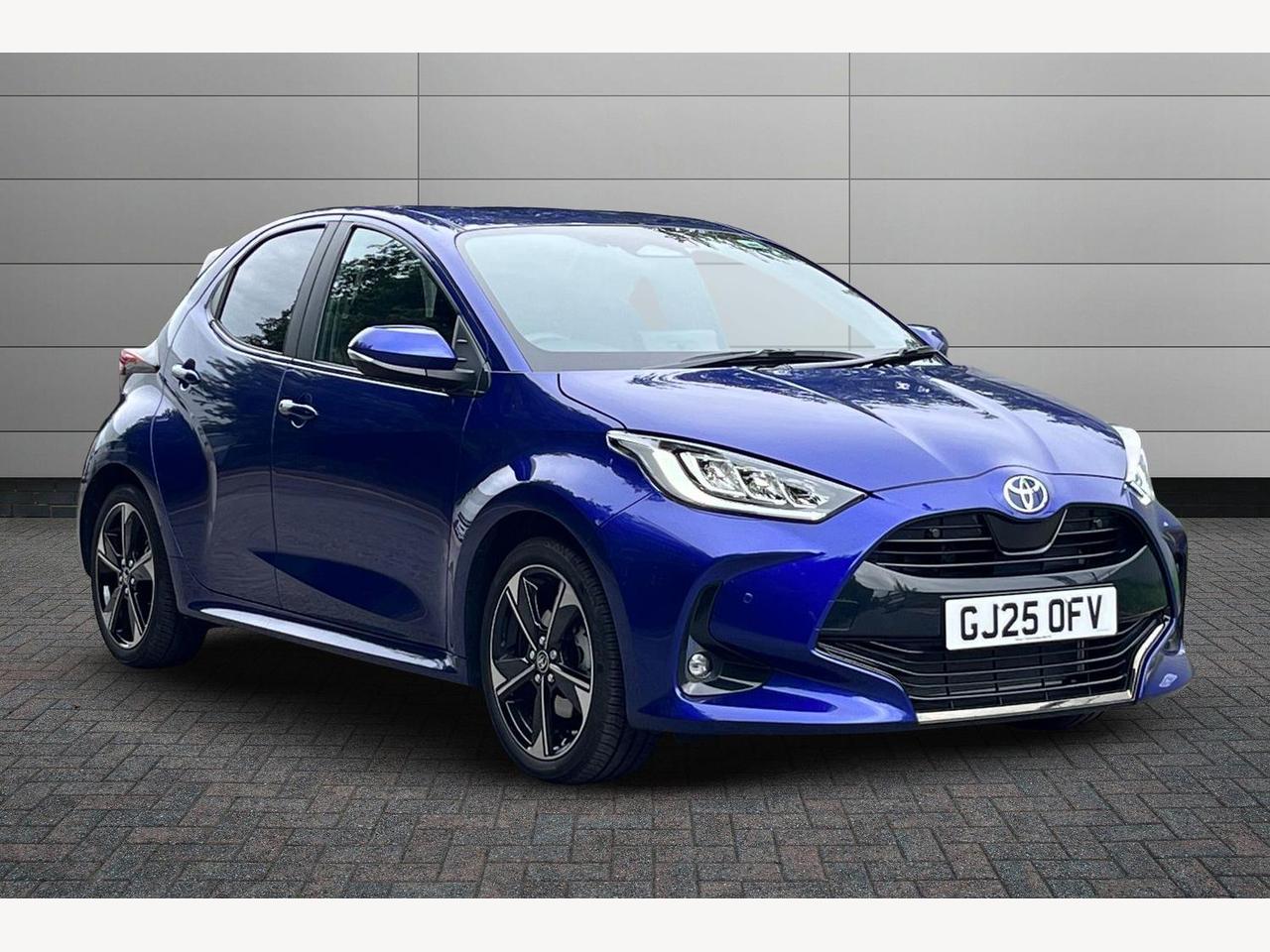 Main listing image - Toyota Yaris