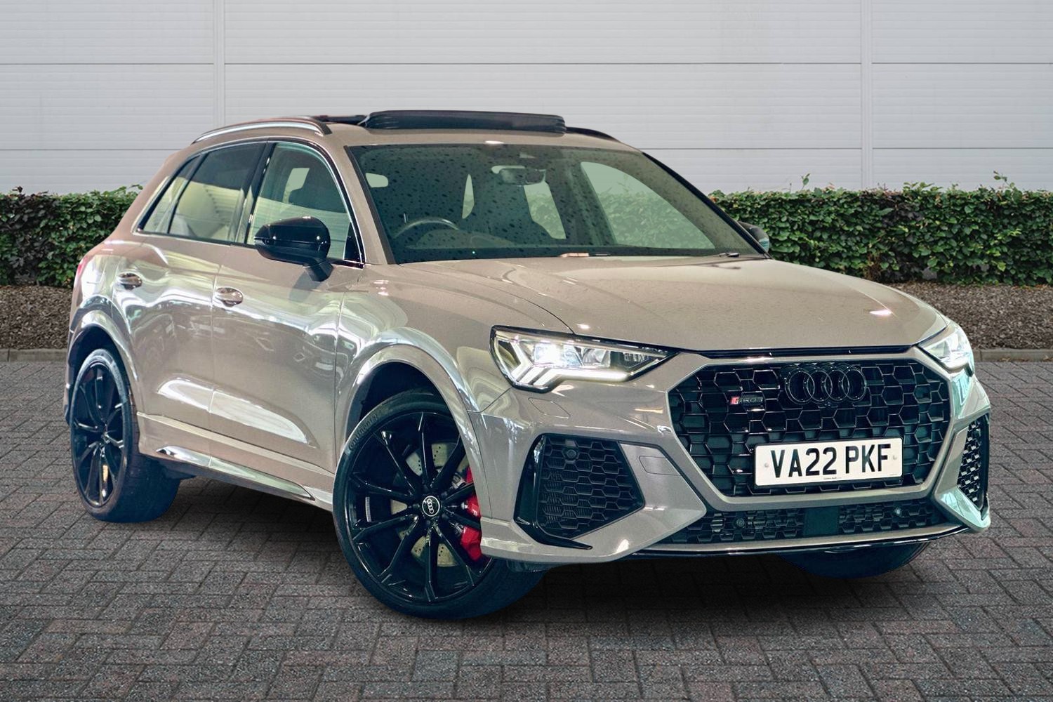 Main listing image - Audi RS Q3