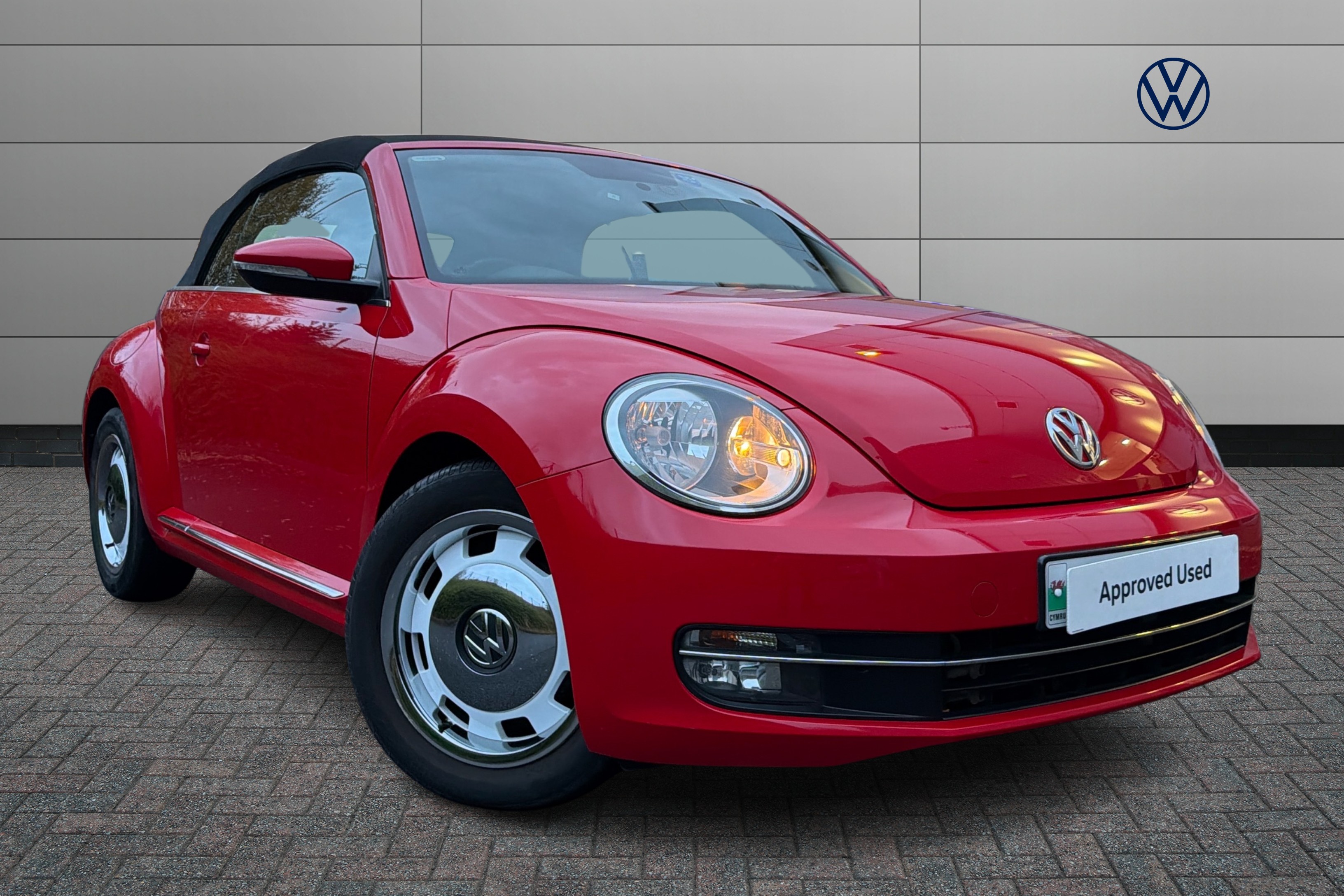 Main listing image - Volkswagen Beetle Convertible