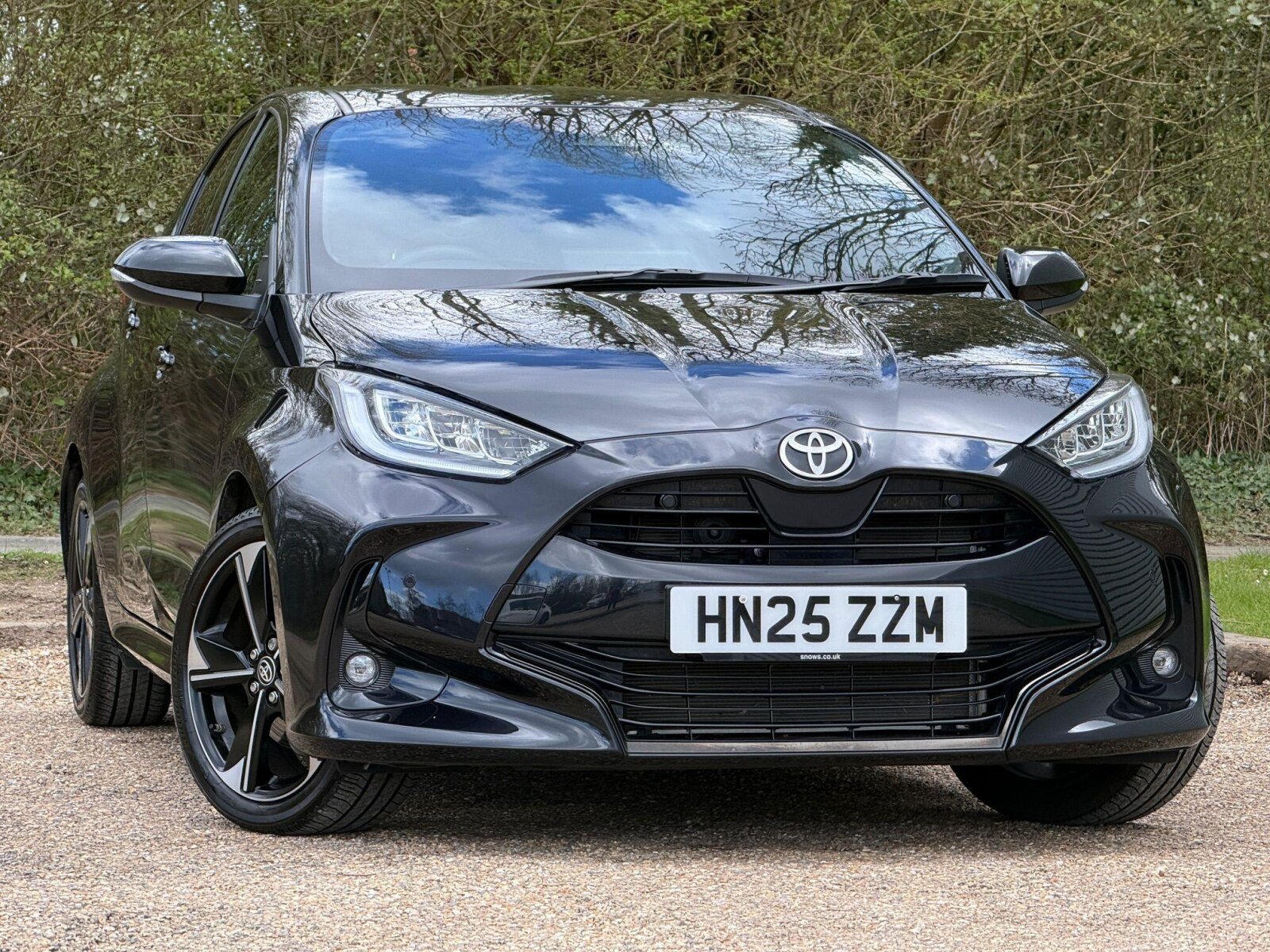 Main listing image - Toyota Yaris