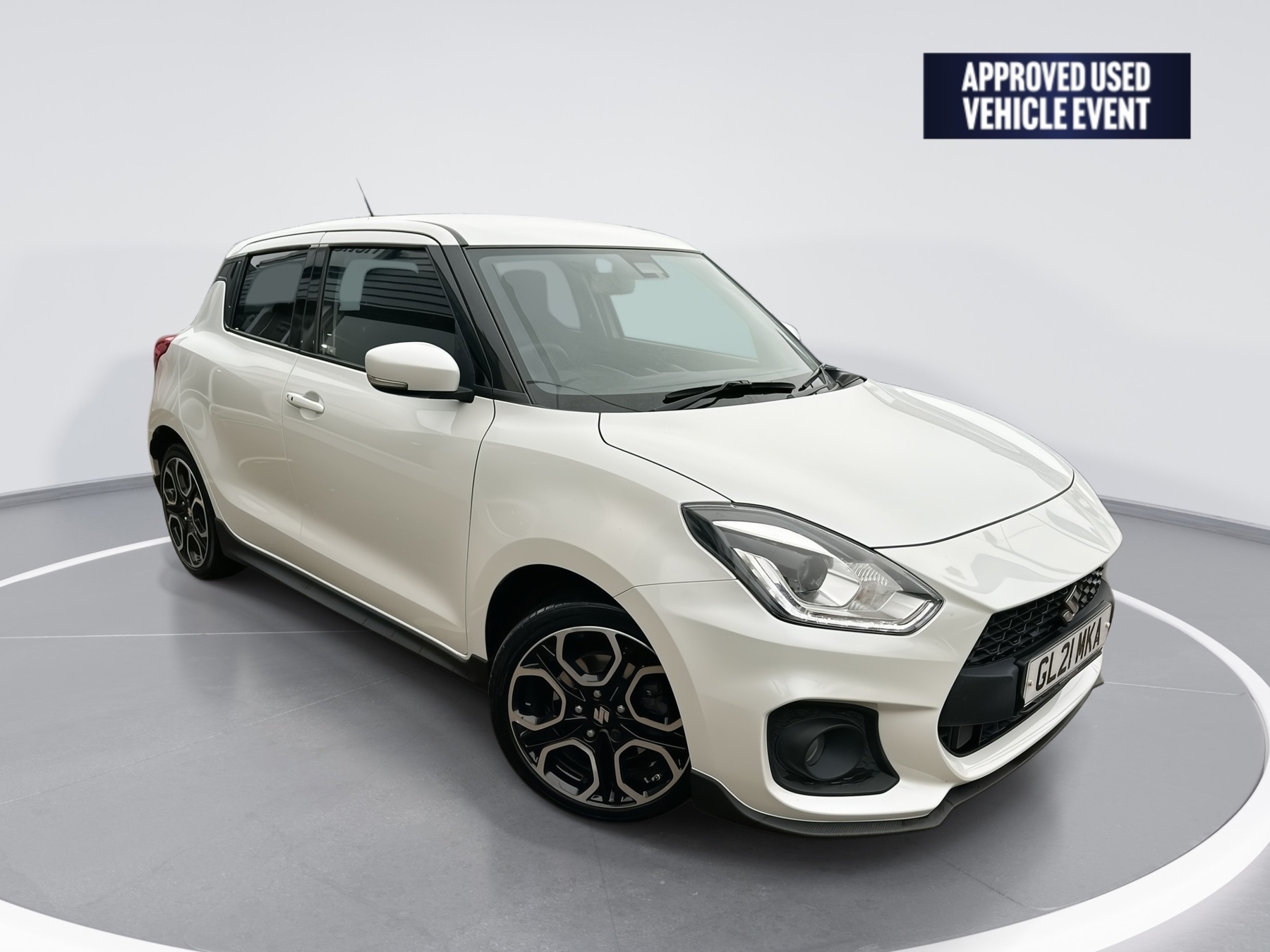 Main listing image - Suzuki Swift Sport