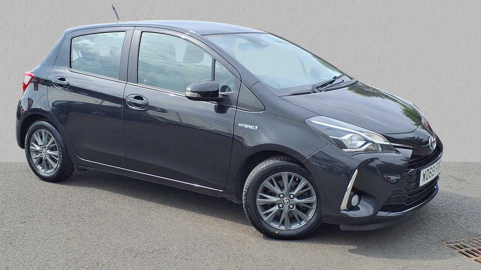 Main listing image - Toyota Yaris