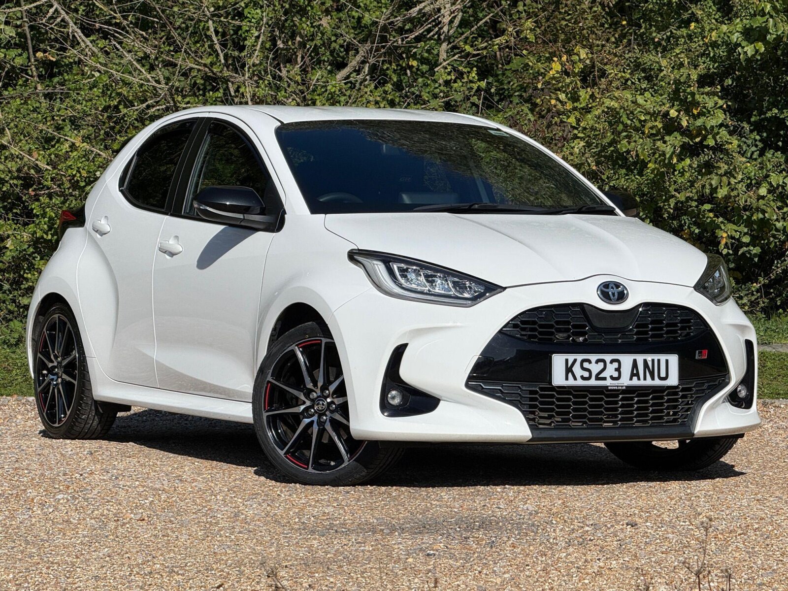 Main listing image - Toyota Yaris