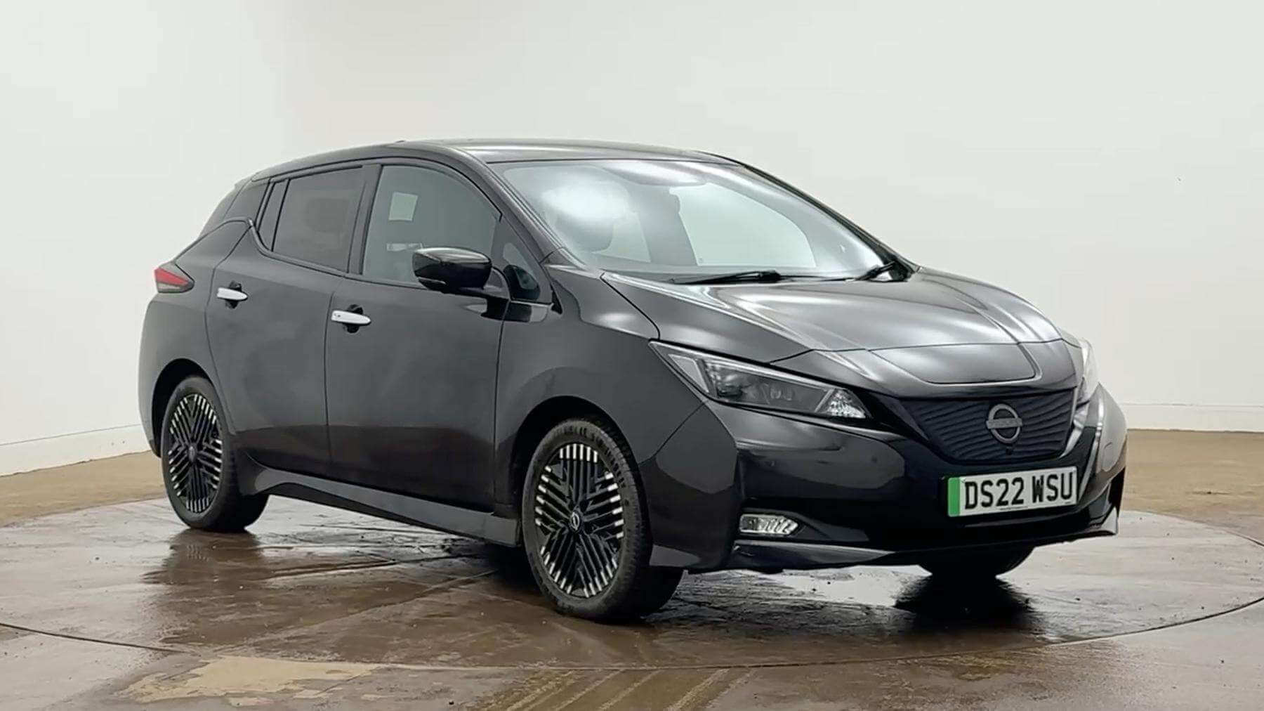 Main listing image - Nissan Leaf