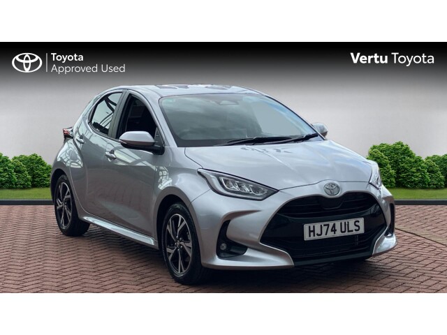 Main listing image - Toyota Yaris