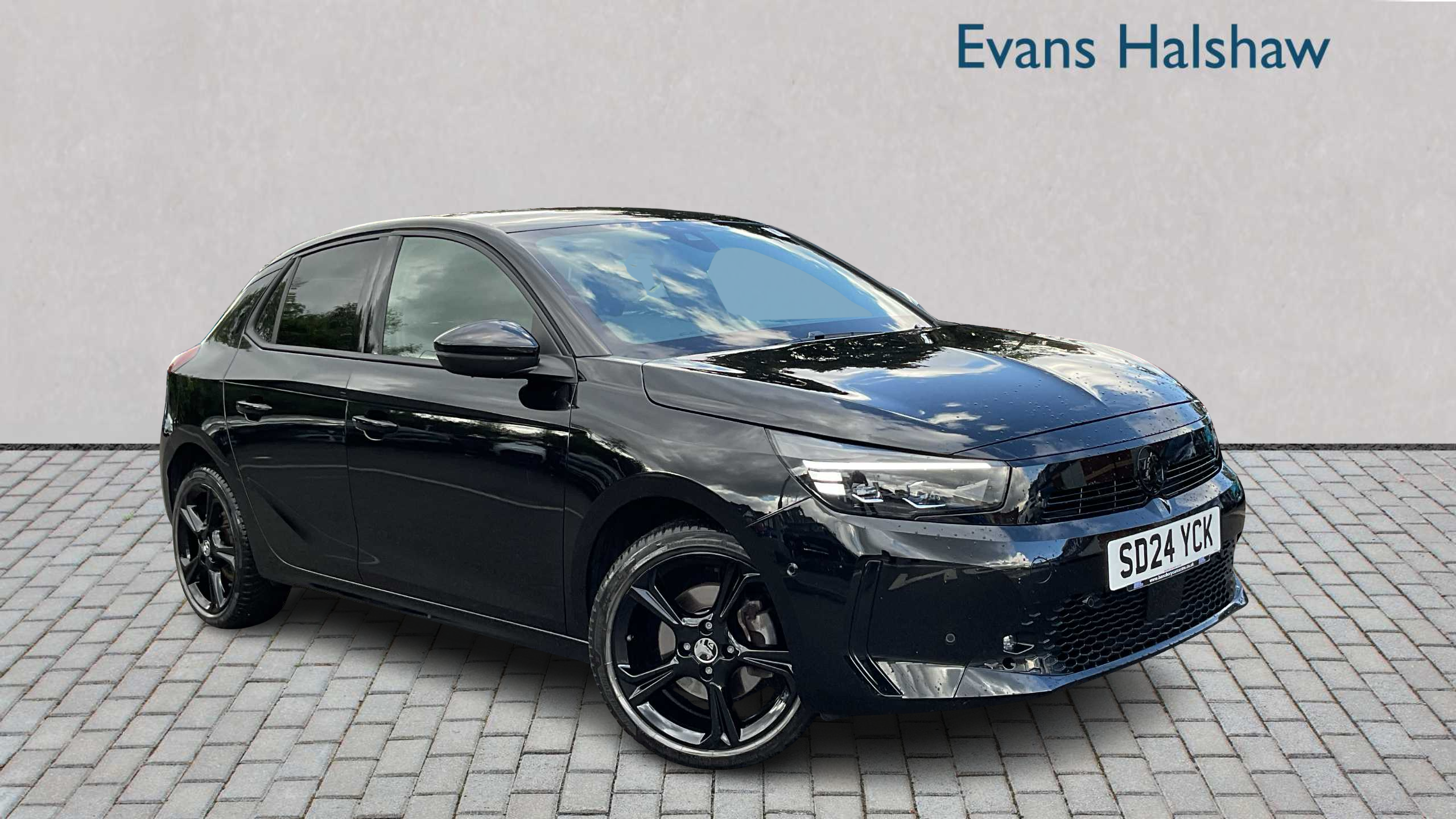 Main listing image - Vauxhall Corsa