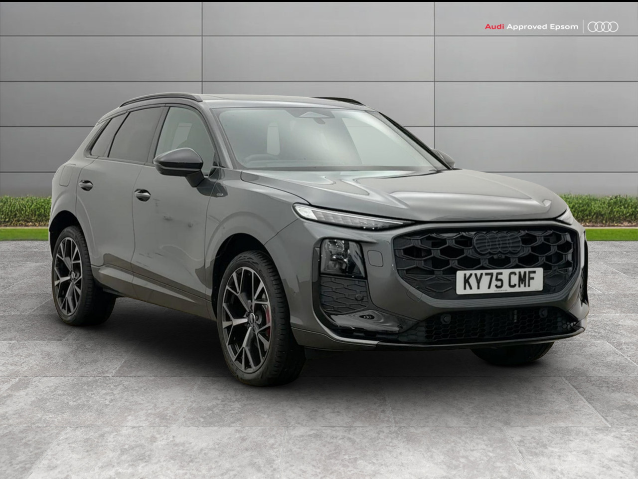 Main listing image - Audi Q3