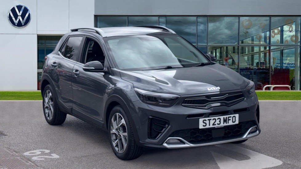 Main listing image - Kia Stonic