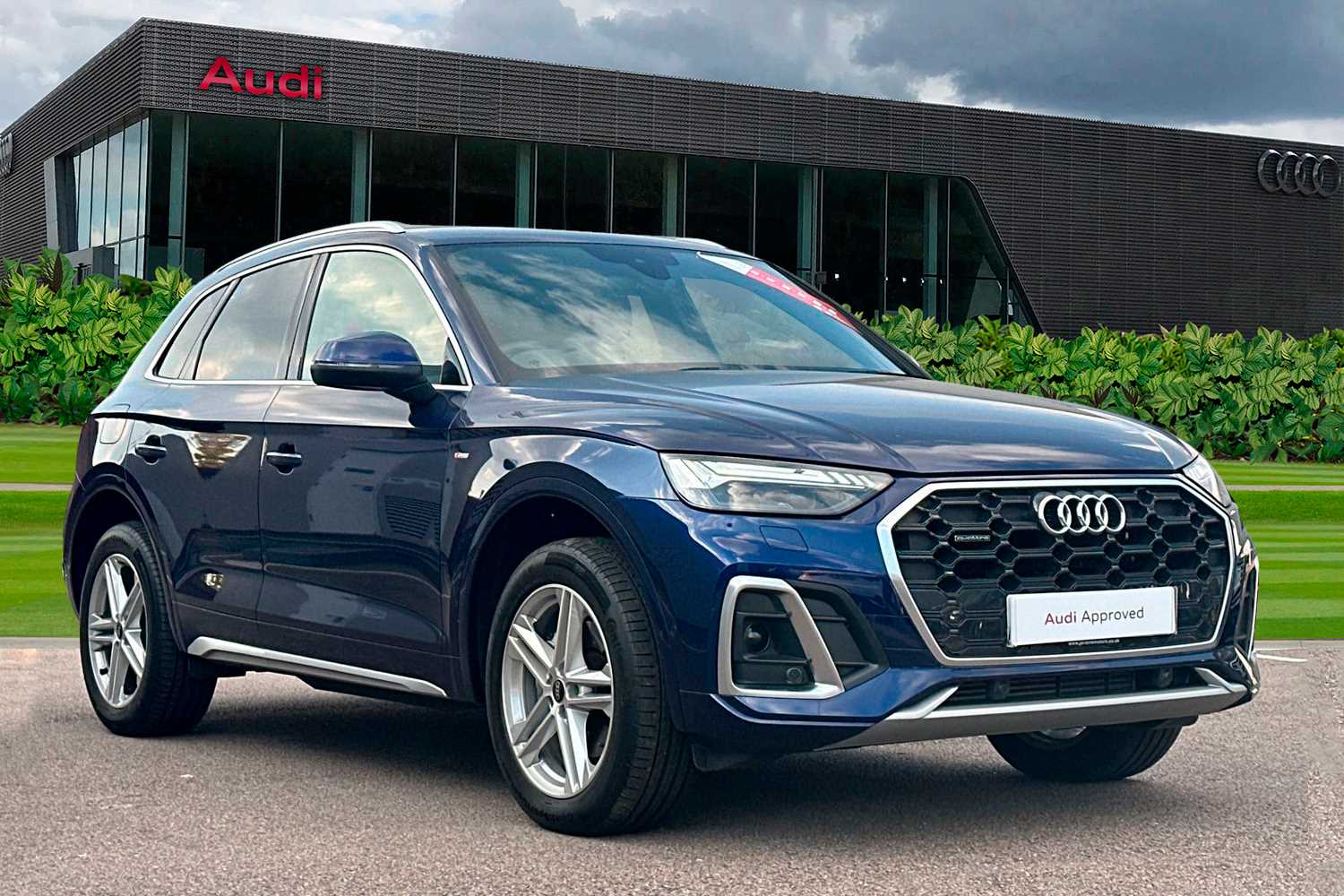 Main listing image - Audi Q5