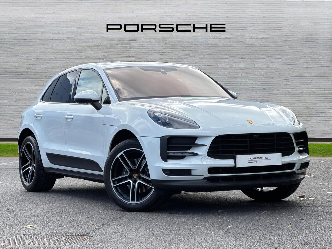 Main listing image - Porsche Macan