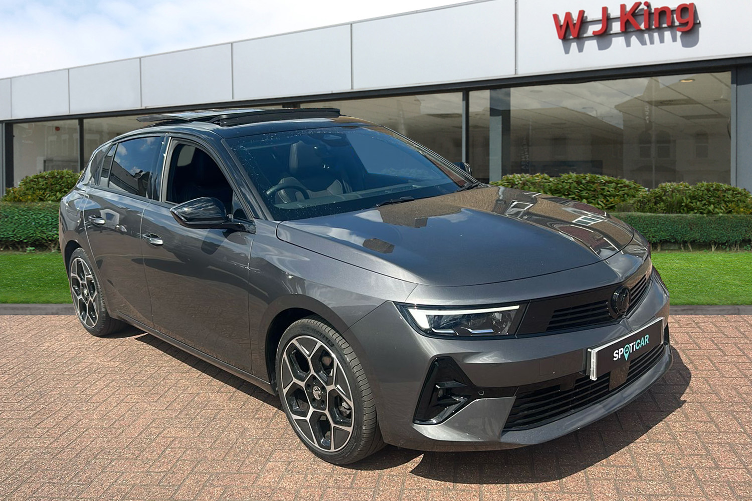 Main listing image - Vauxhall Astra