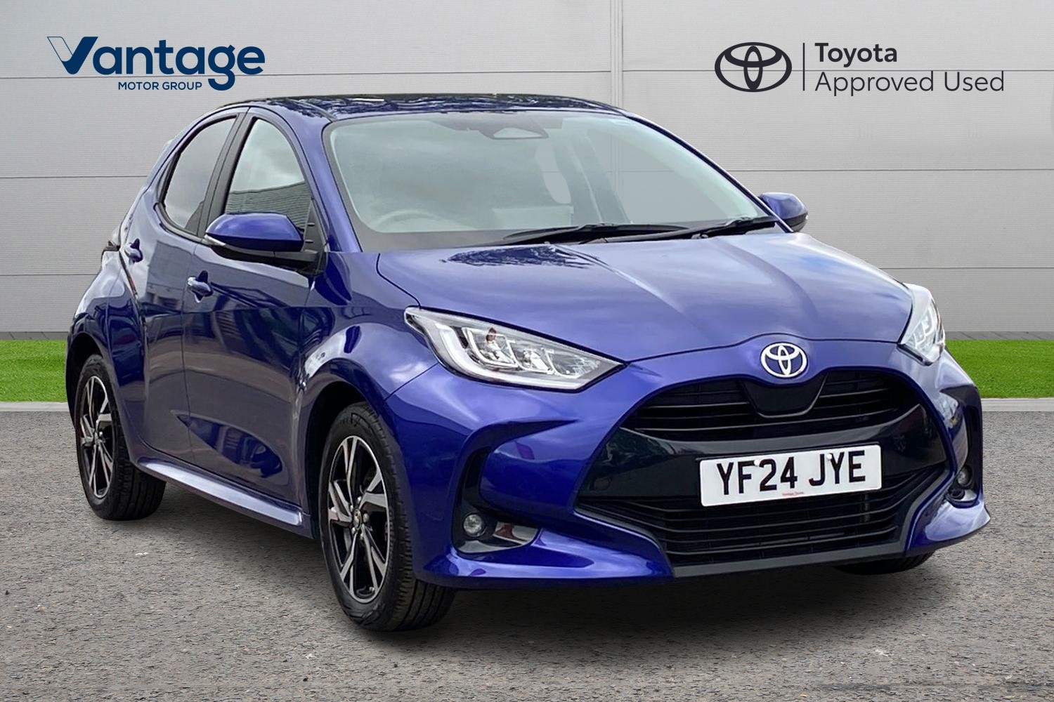 Main listing image - Toyota Yaris