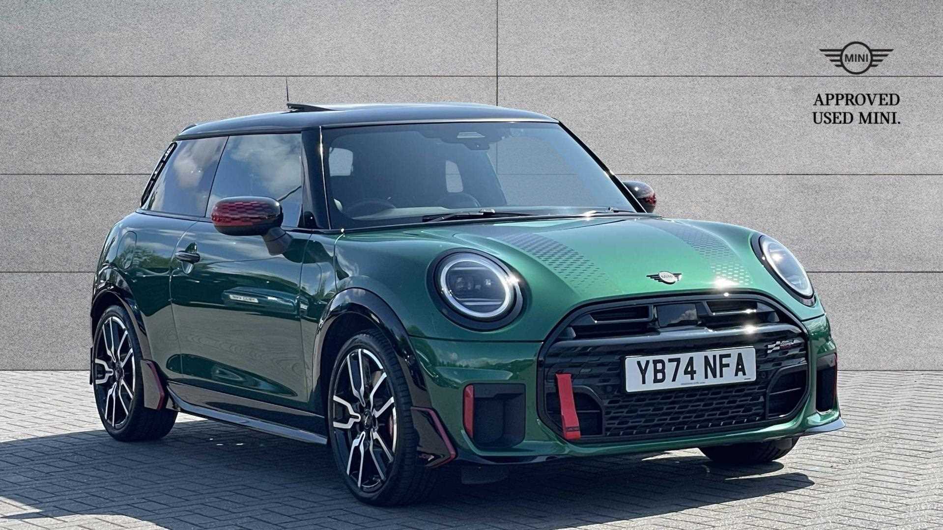 Main listing image - MINI Hatchback