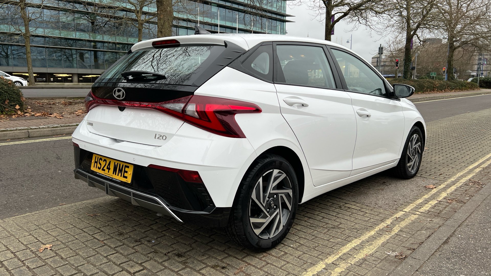 Main listing image - Hyundai i20