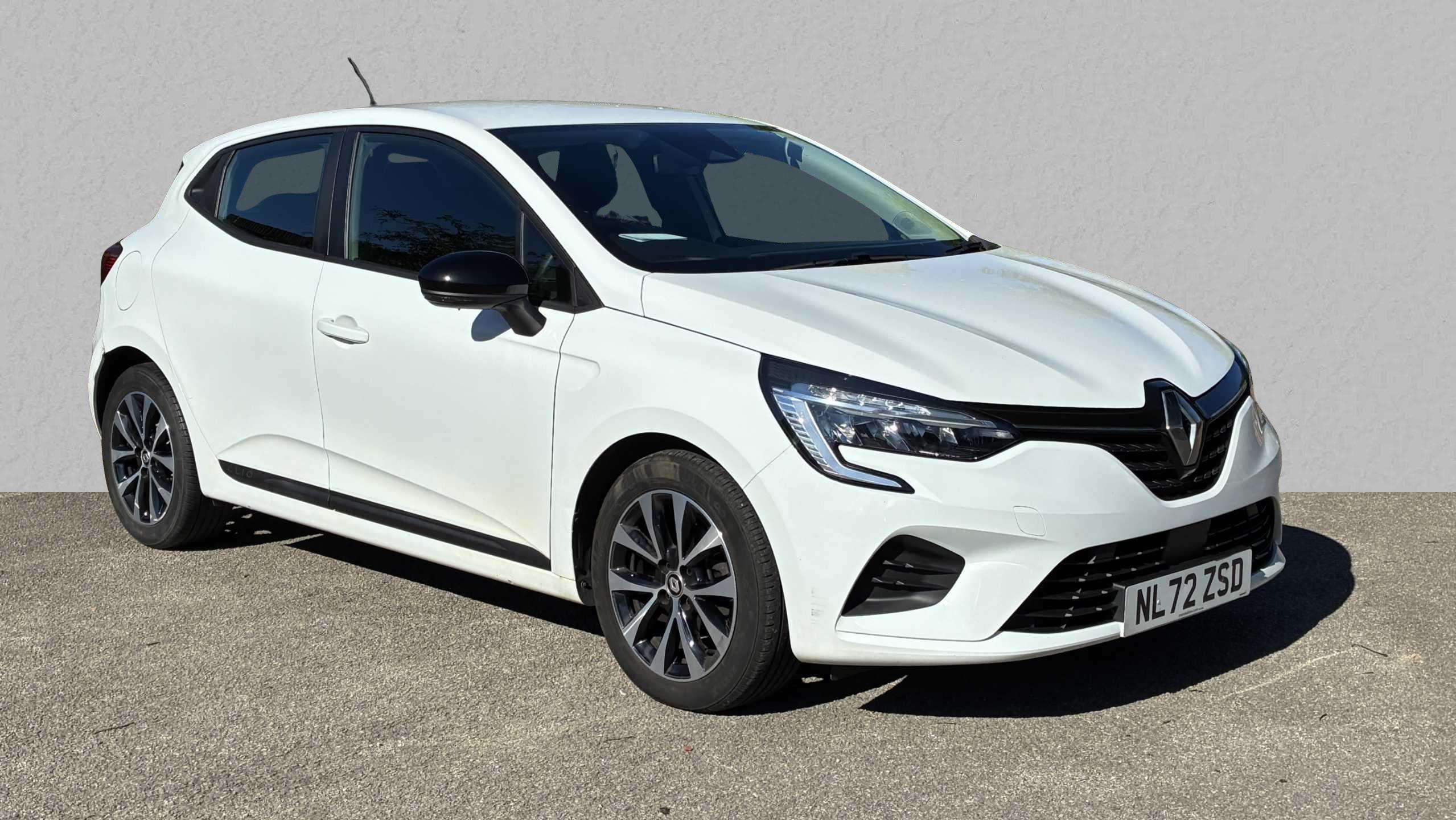Main listing image - Renault Clio
