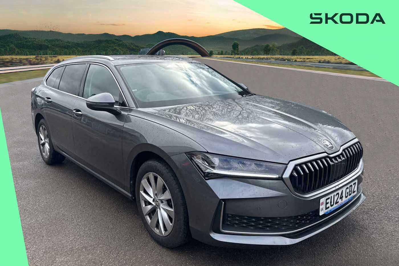 Main listing image - Skoda Superb Estate