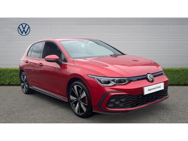 Main listing image - Volkswagen Golf GTE