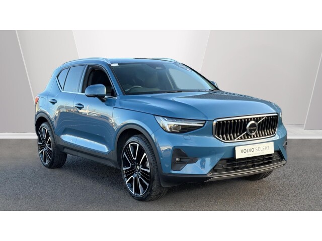 Main listing image - Volvo XC40