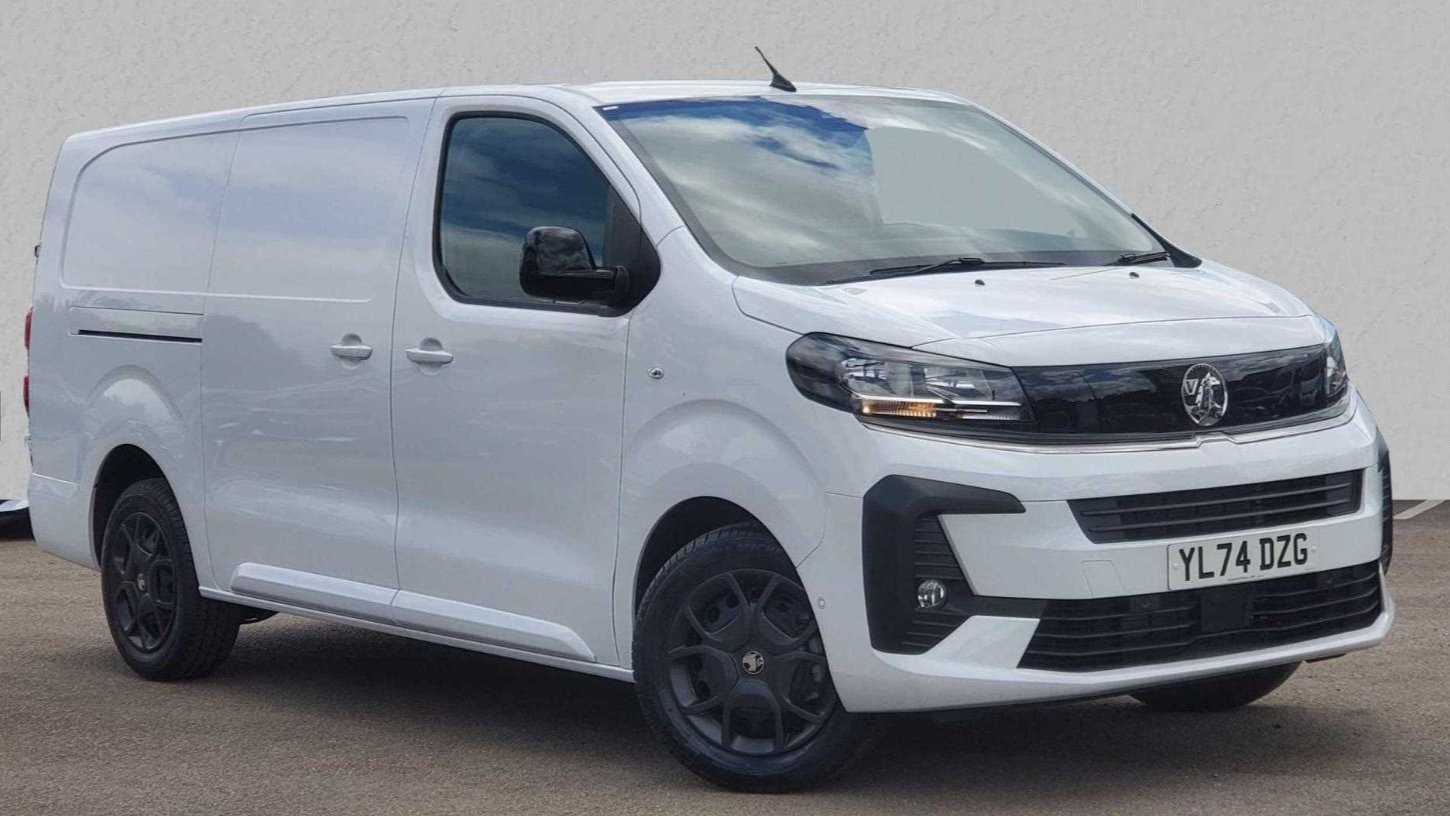 Main listing image - Vauxhall Vivaro