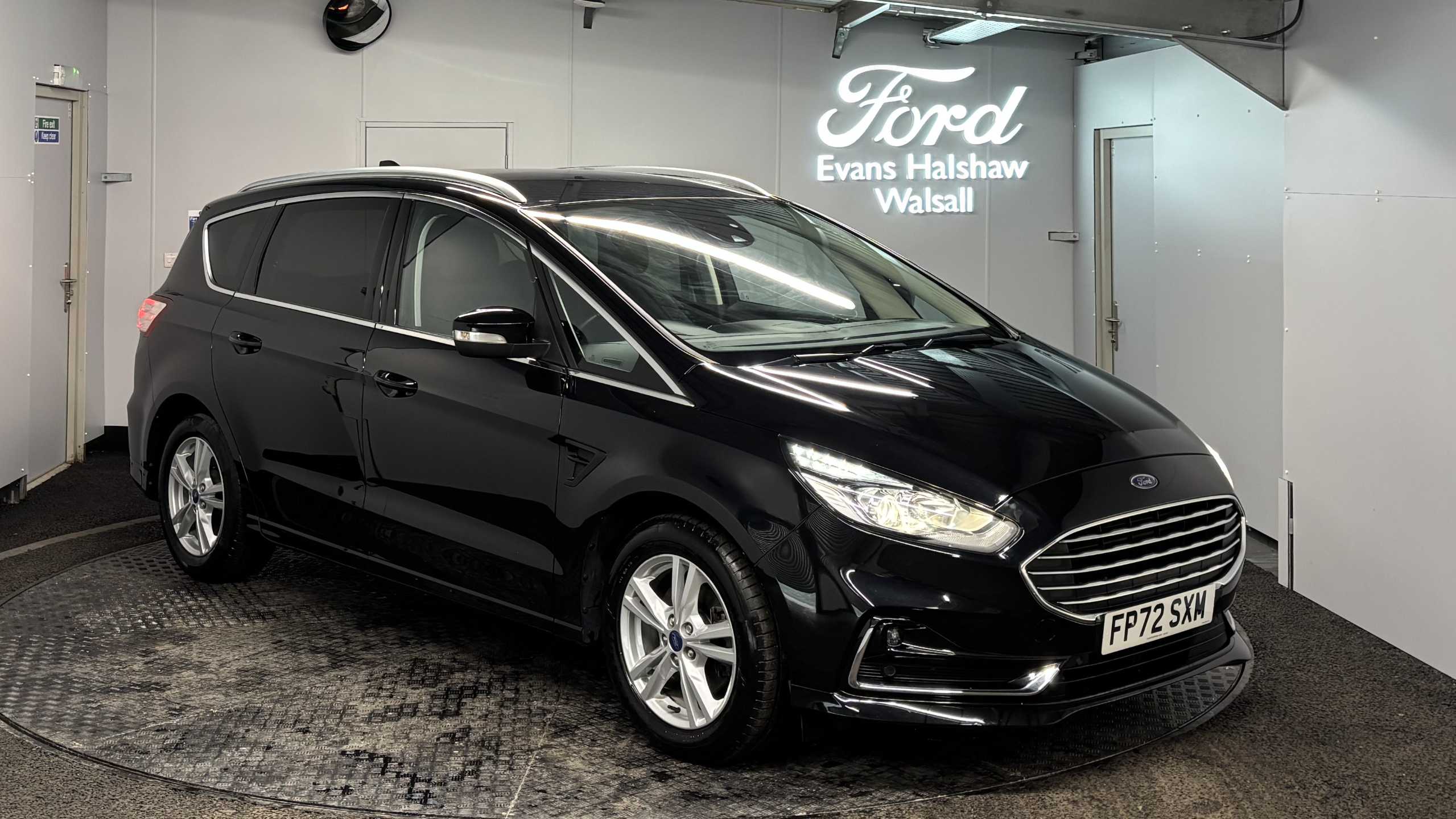Main listing image - Ford S-MAX