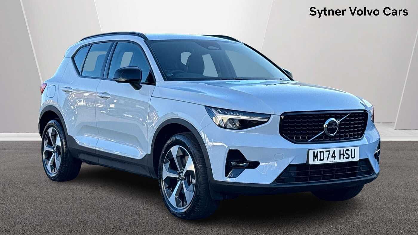 Main listing image - Volvo XC40