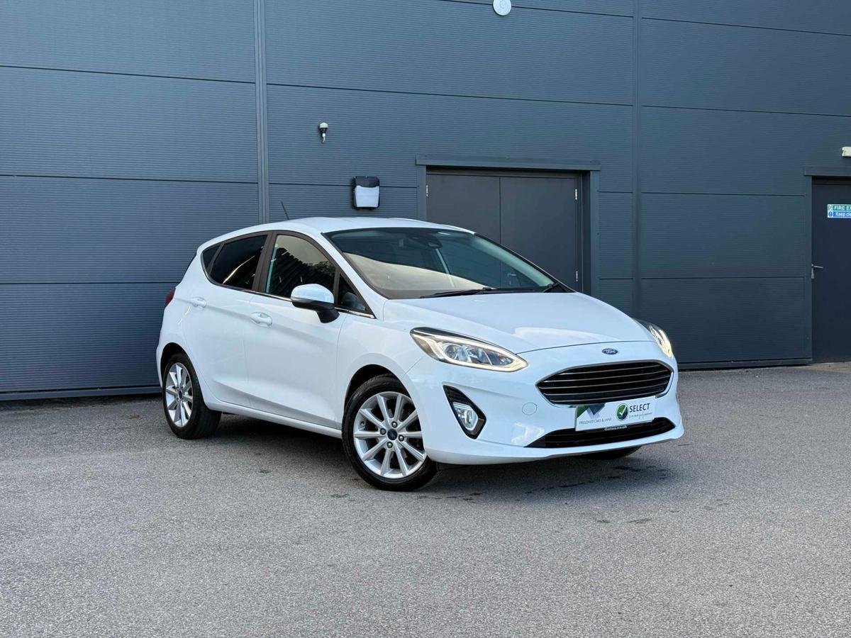 Main listing image - Ford Fiesta