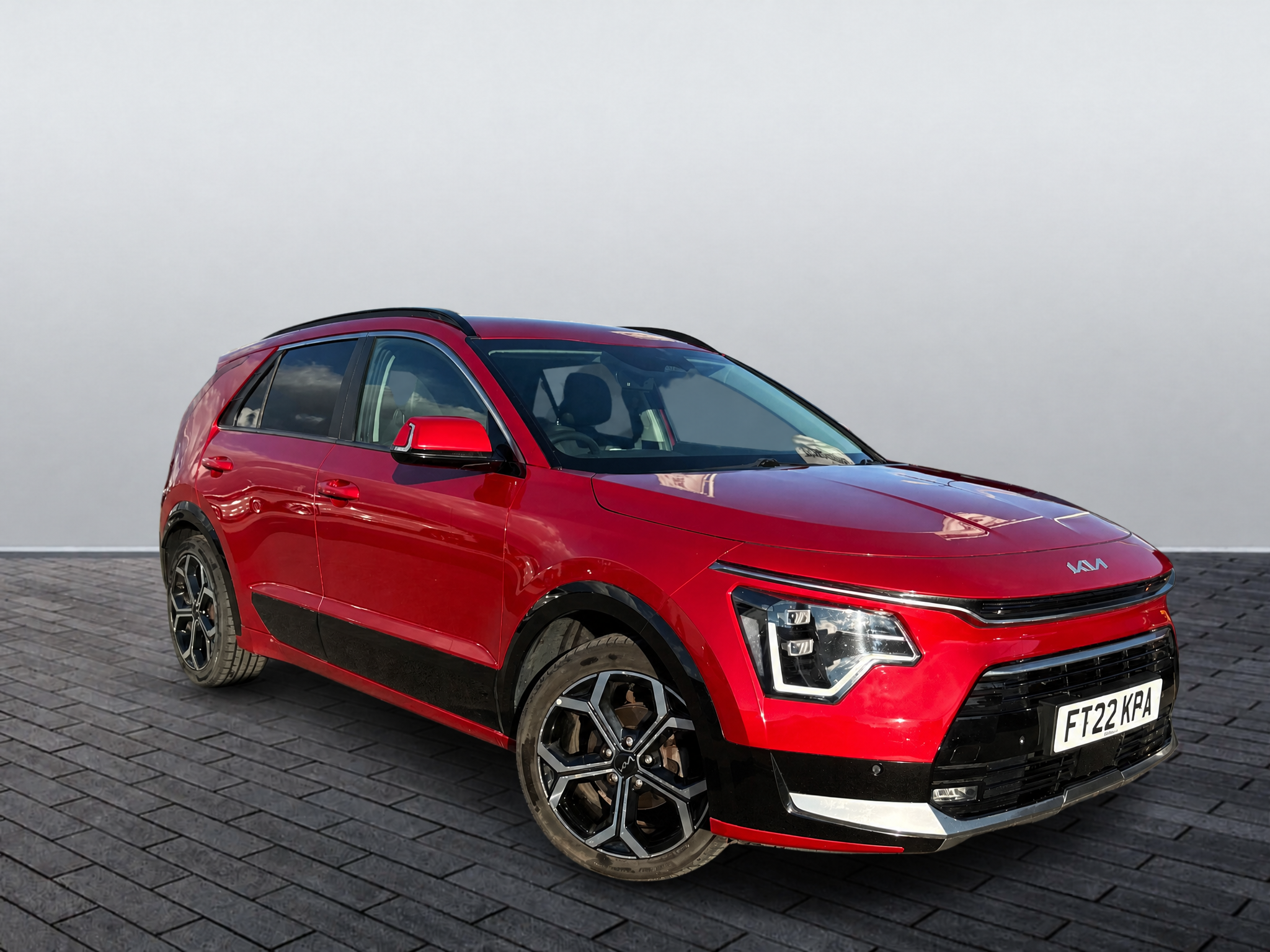 Main listing image - Kia Niro