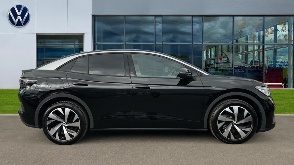 Main listing image - Volkswagen ID.5