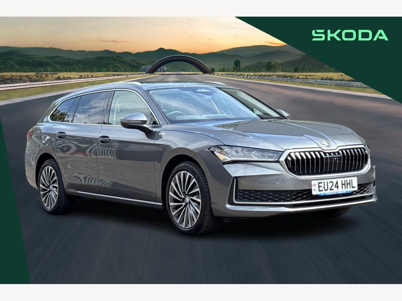 Main listing image - Skoda Superb Estate