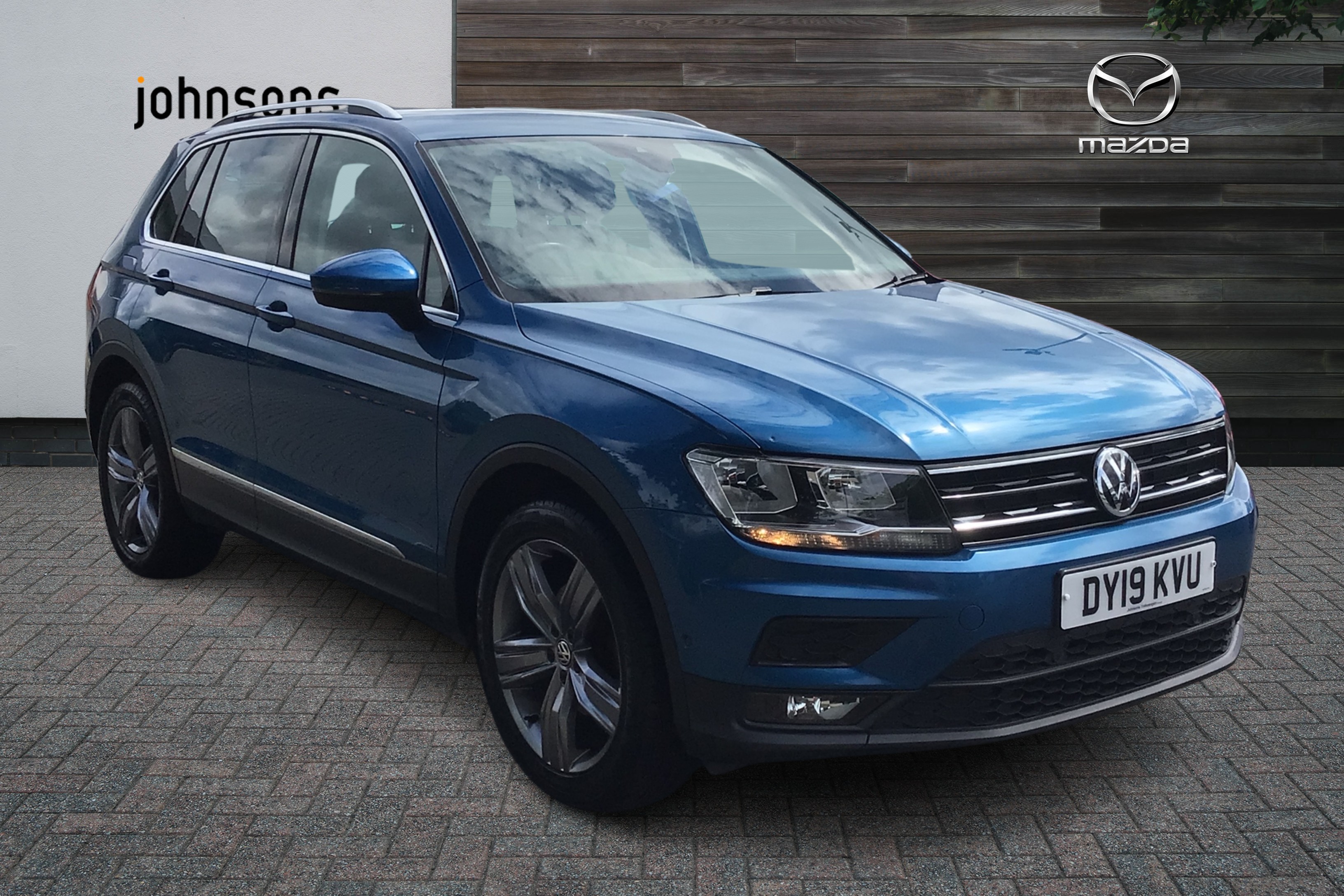 Main listing image - Volkswagen Tiguan