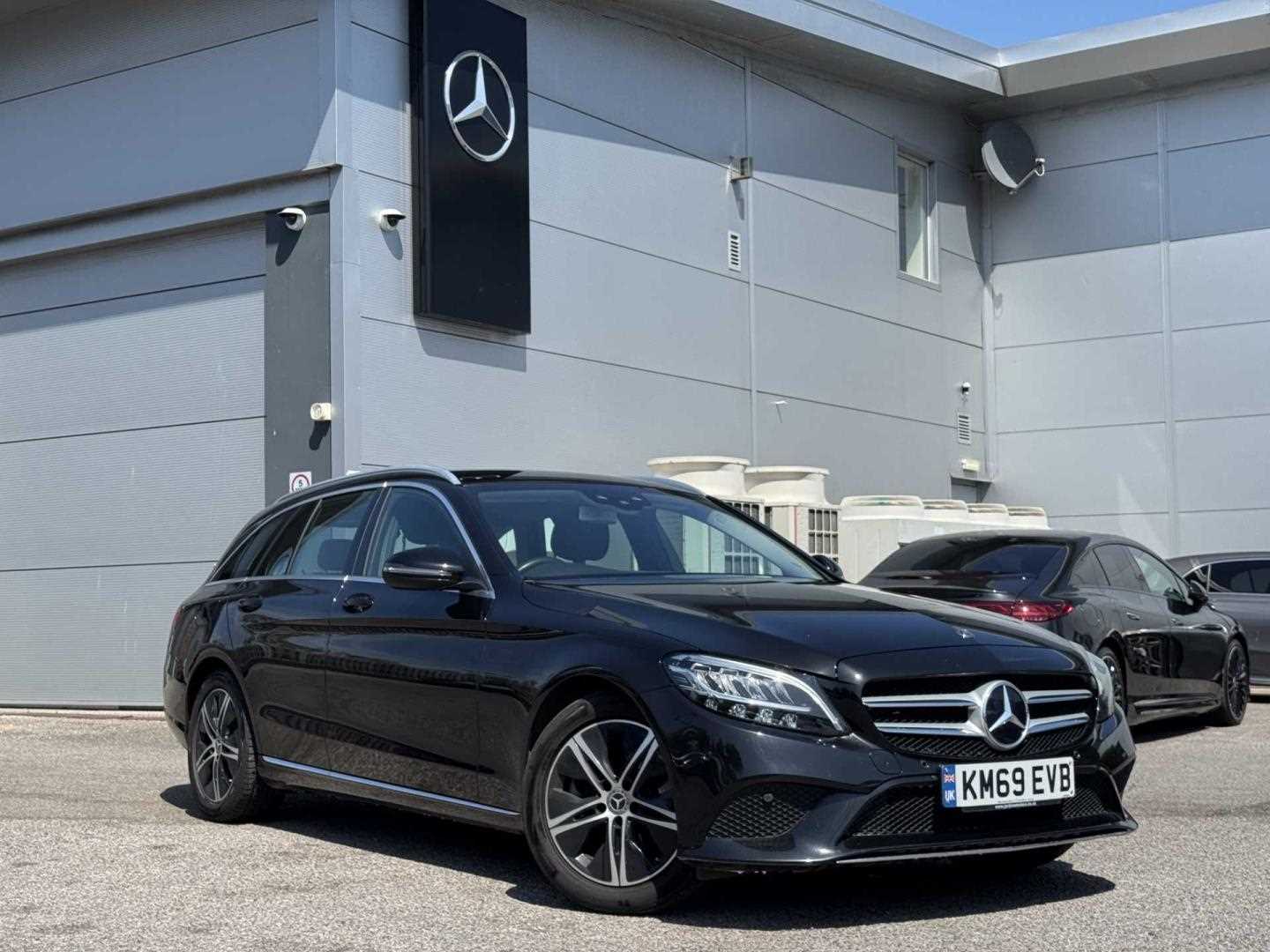 Main listing image - Mercedes-Benz C-Class Estate
