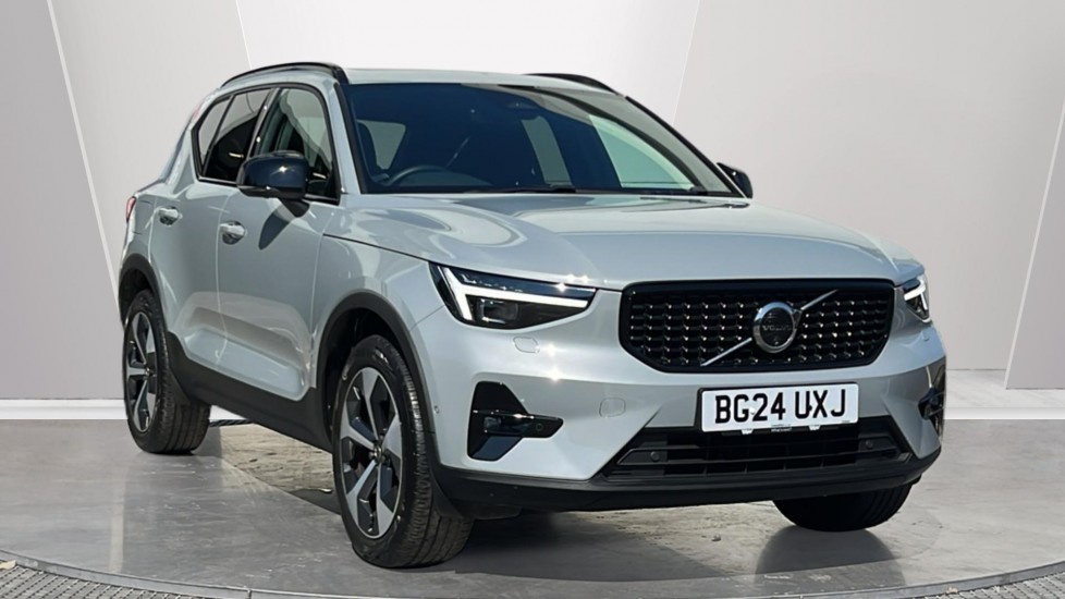 Main listing image - Volvo XC40