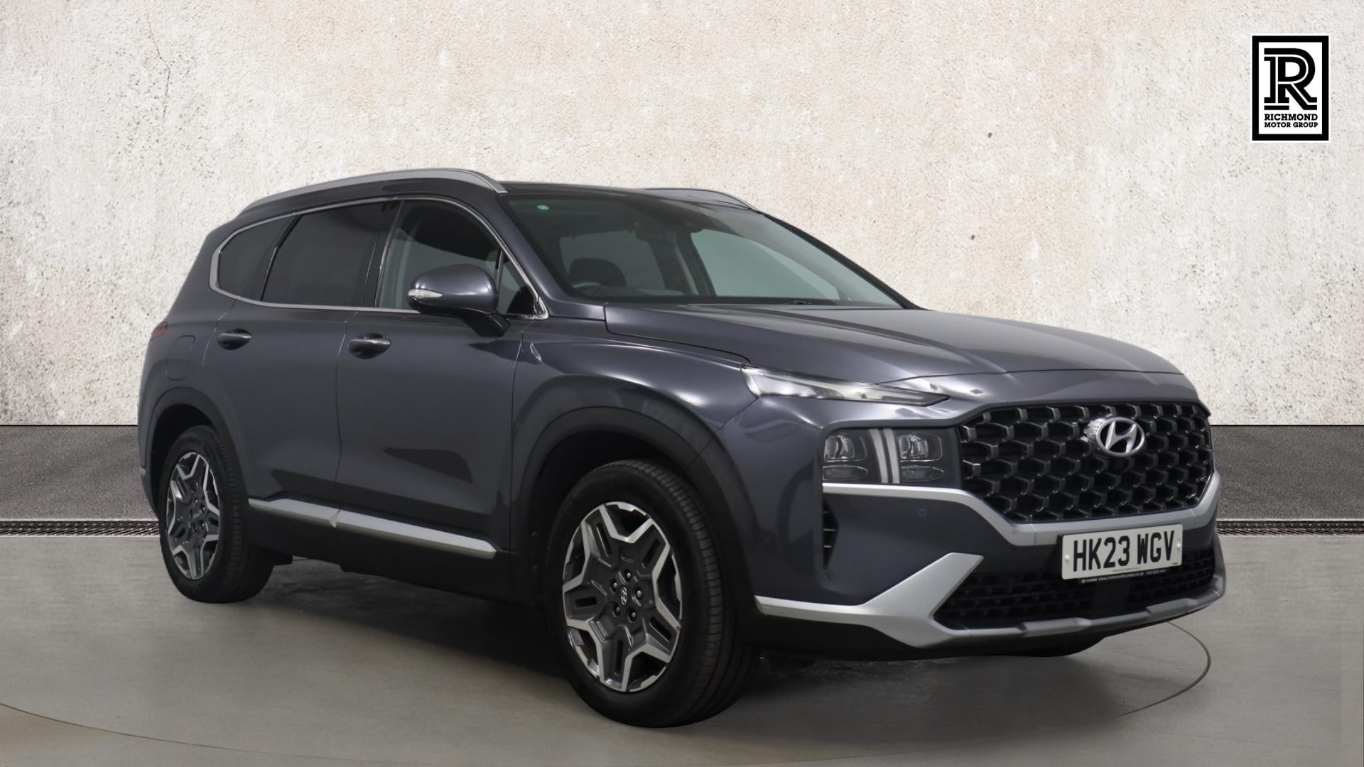 Main listing image - Hyundai Santa Fe