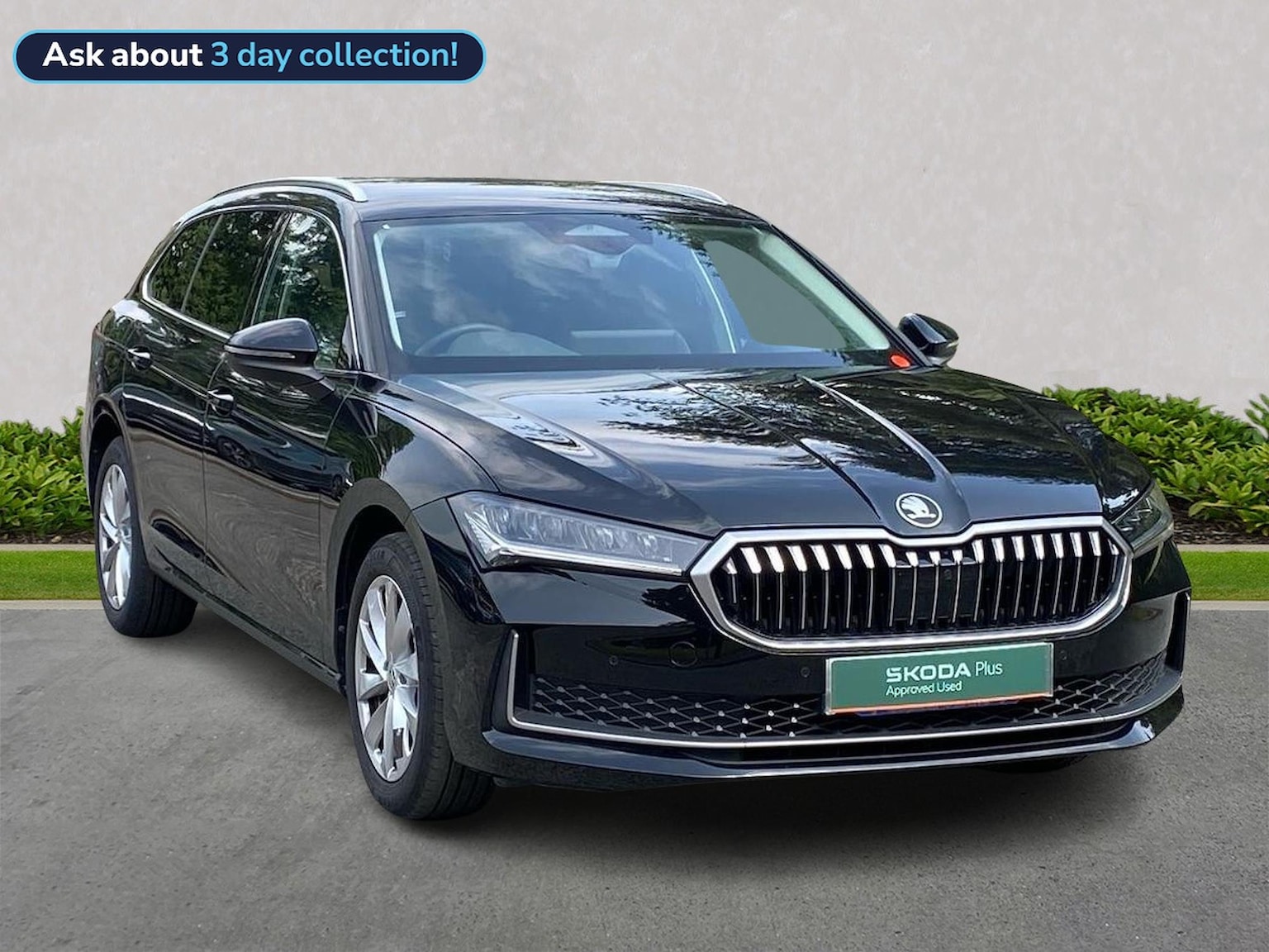 Main listing image - Skoda Superb Estate
