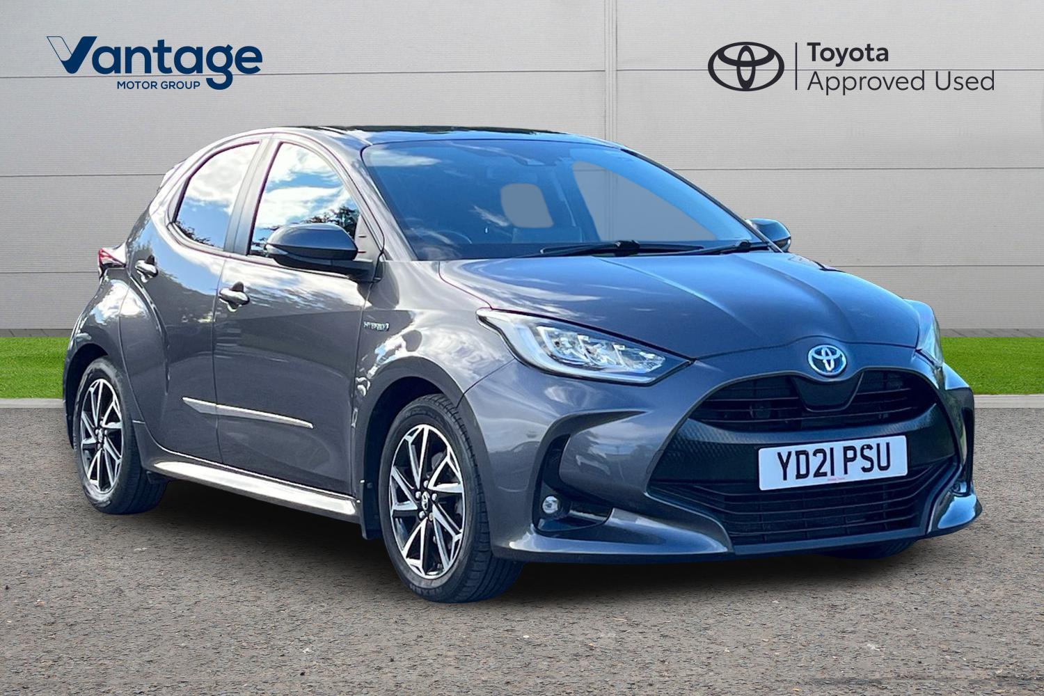 Main listing image - Toyota Yaris