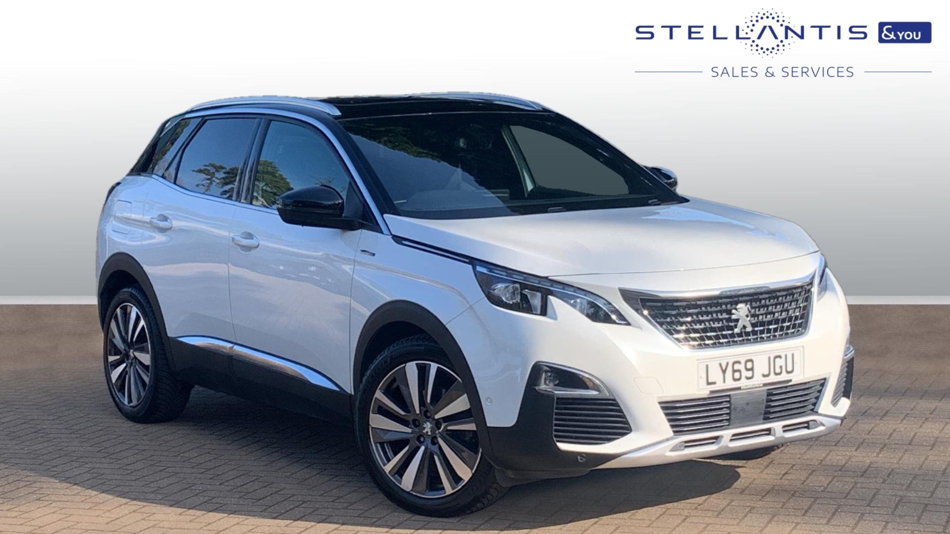 Main listing image - Peugeot 3008