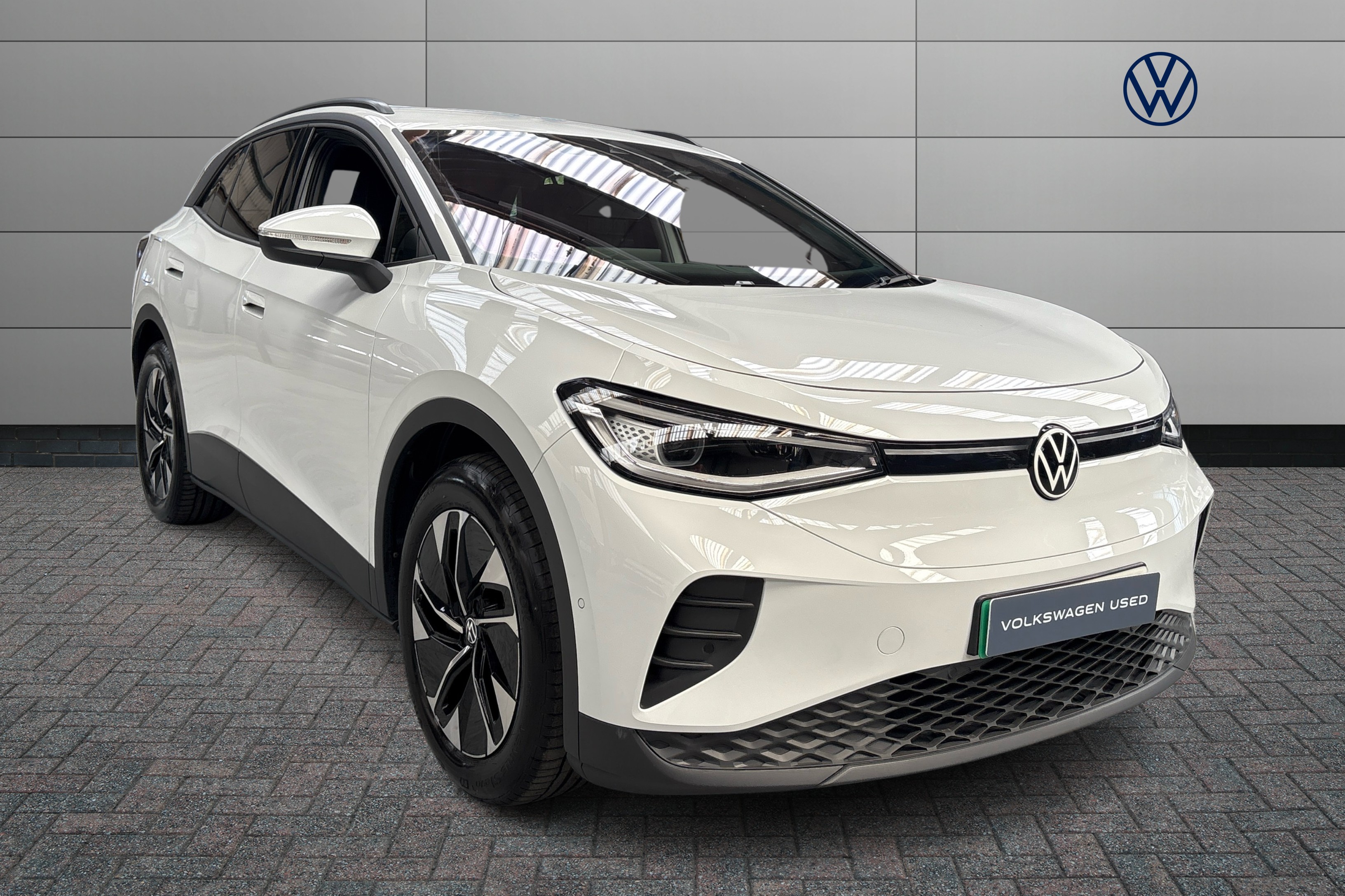 Main listing image - Volkswagen ID.4