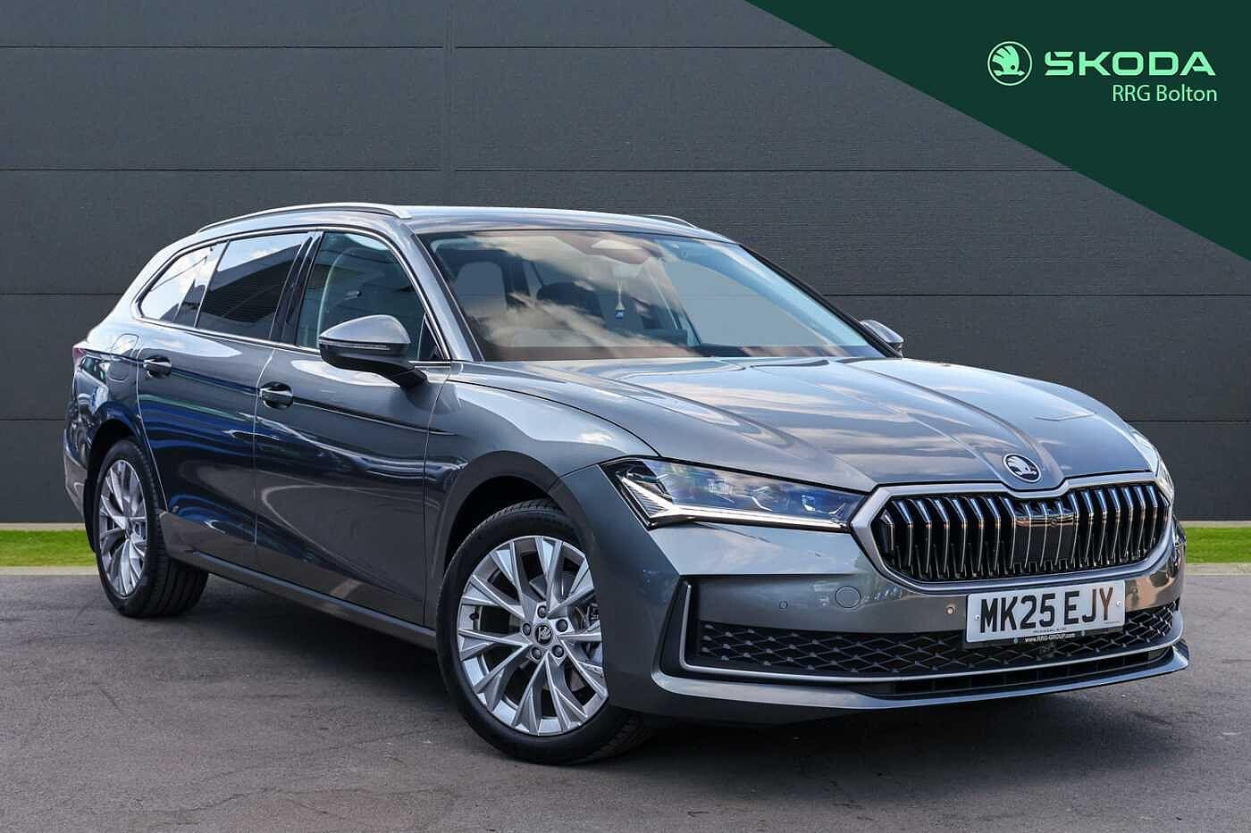 Main listing image - Skoda Superb Estate