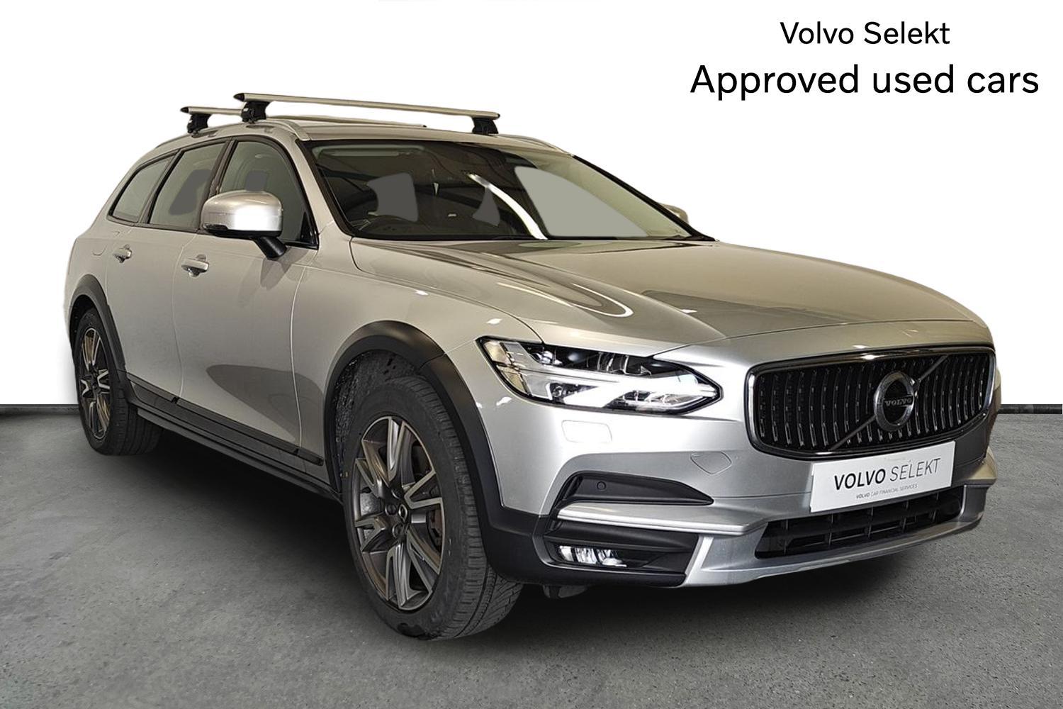 Main listing image - Volvo V90 Cross Country