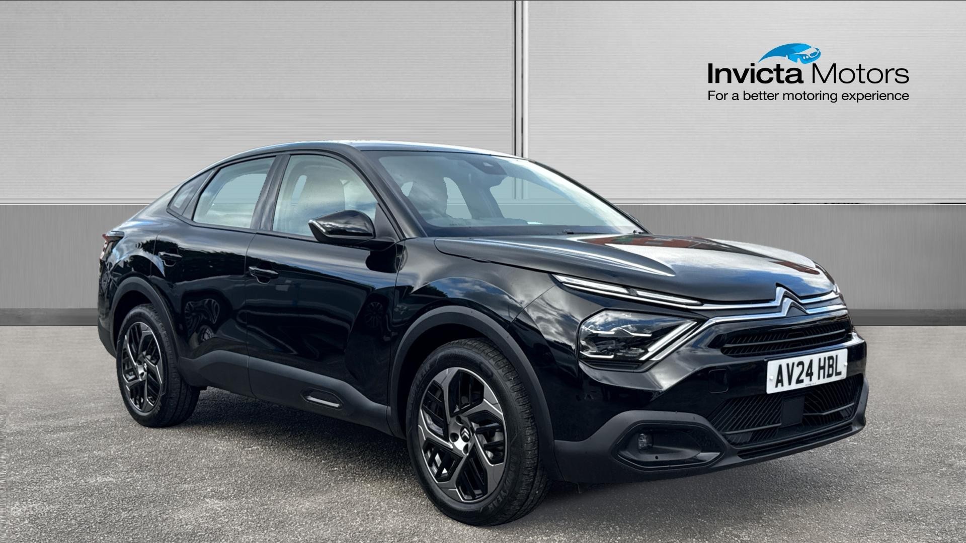 Main listing image - Citroen C4 X