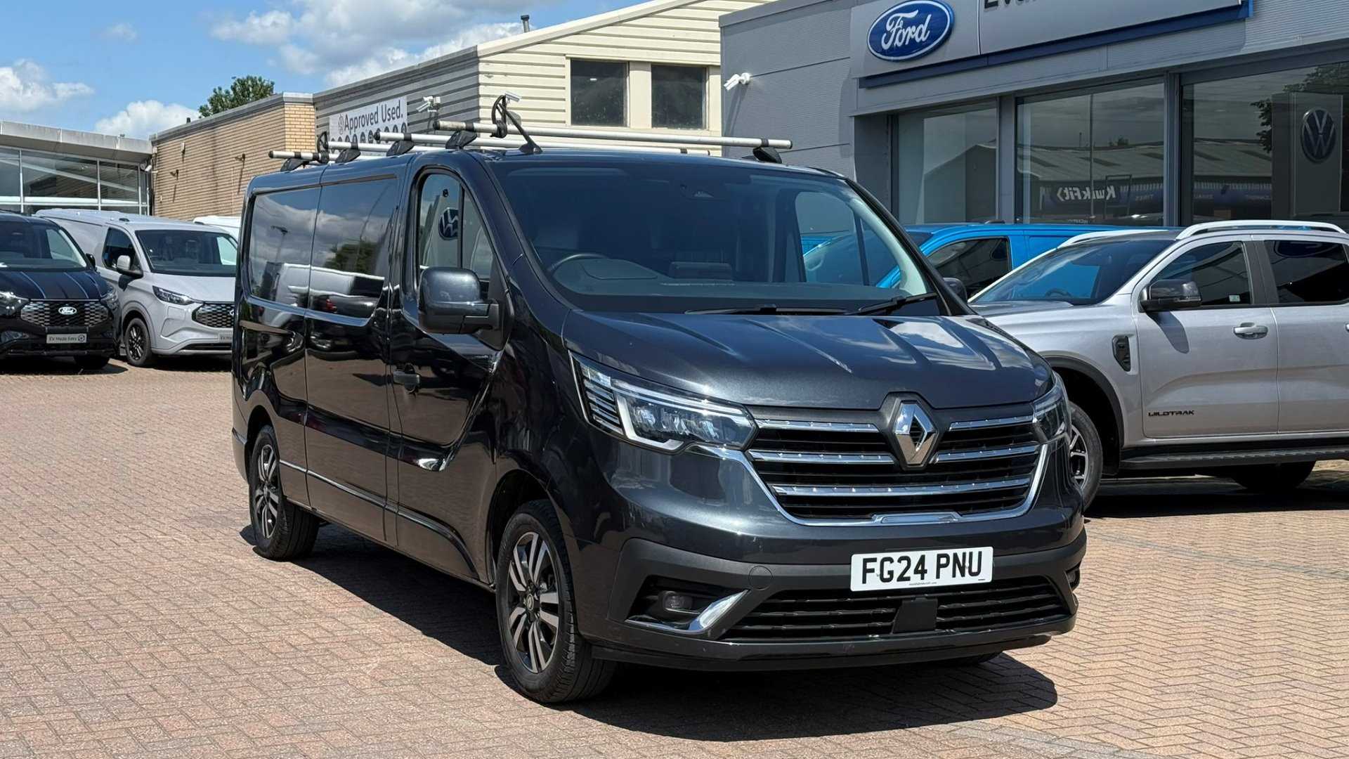 Main listing image - Renault Trafic