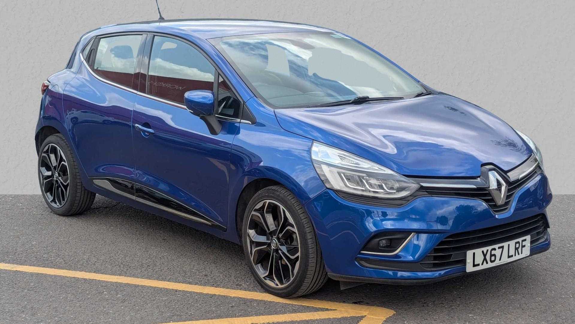 Main listing image - Renault Clio