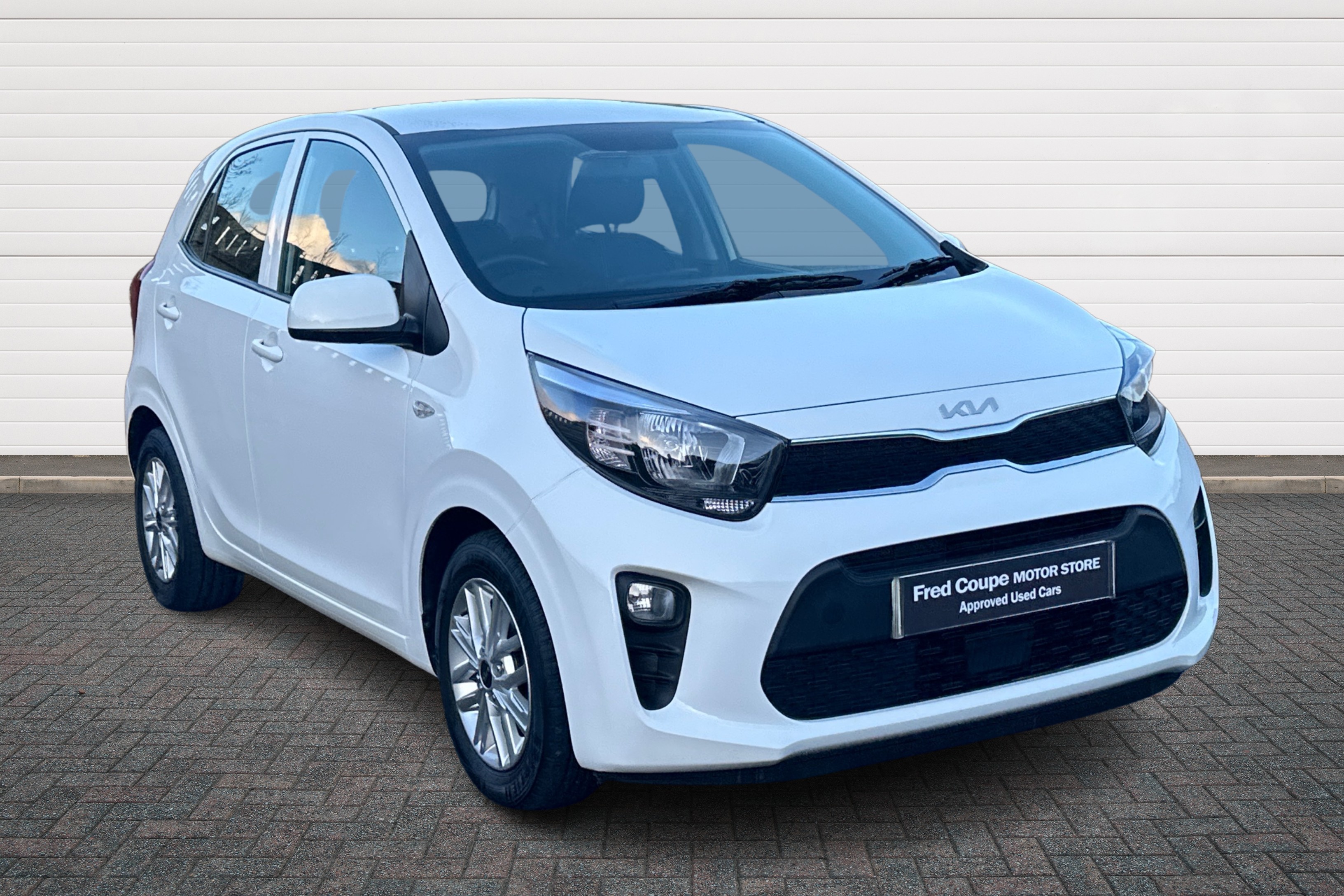 Main listing image - Kia Picanto