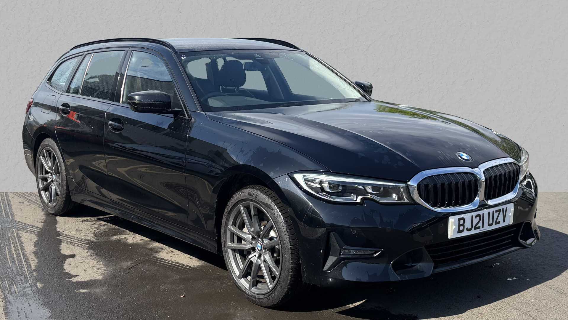 Main listing image - BMW 3 Series Touring
