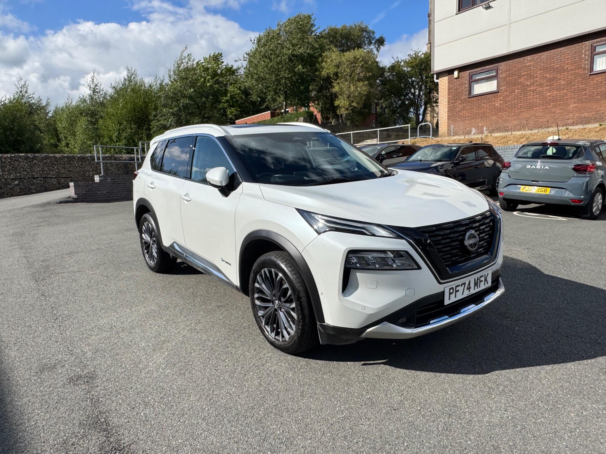 Main listing image - Nissan X-Trail