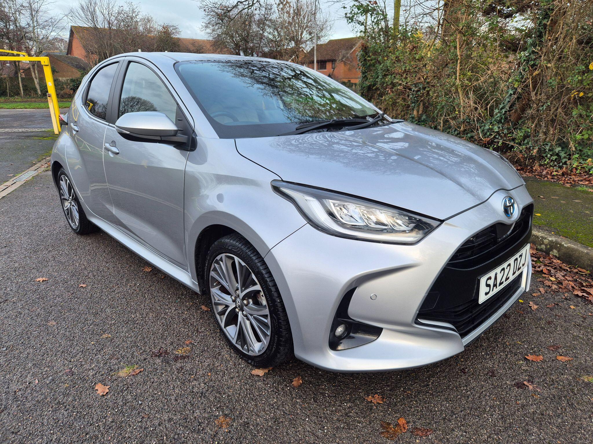 Main listing image - Toyota Yaris