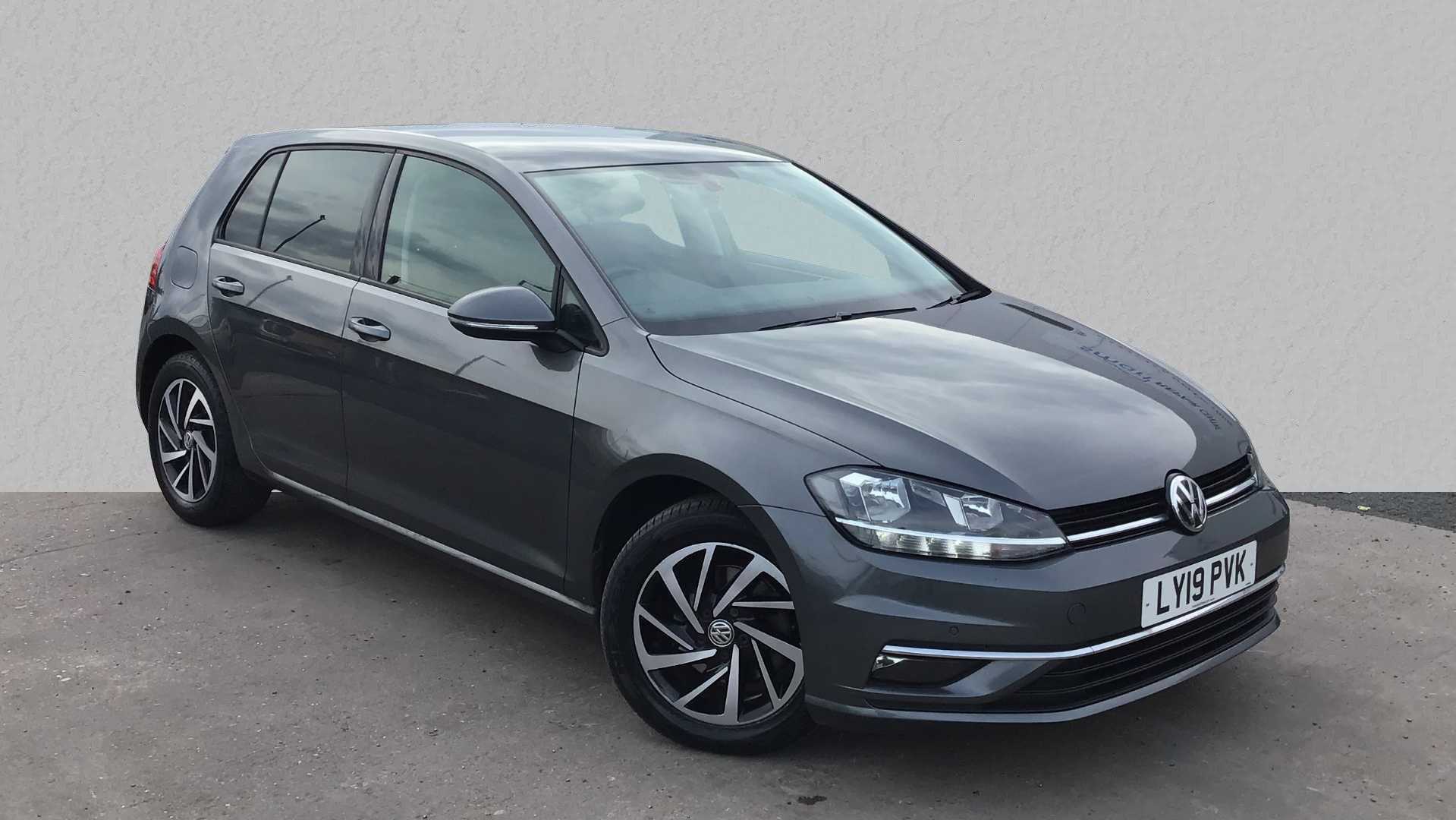 Main listing image - Volkswagen Golf