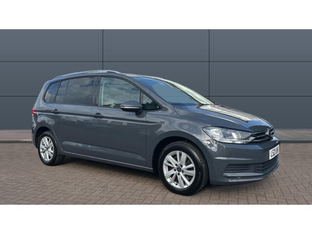 Main listing image - Volkswagen Touran