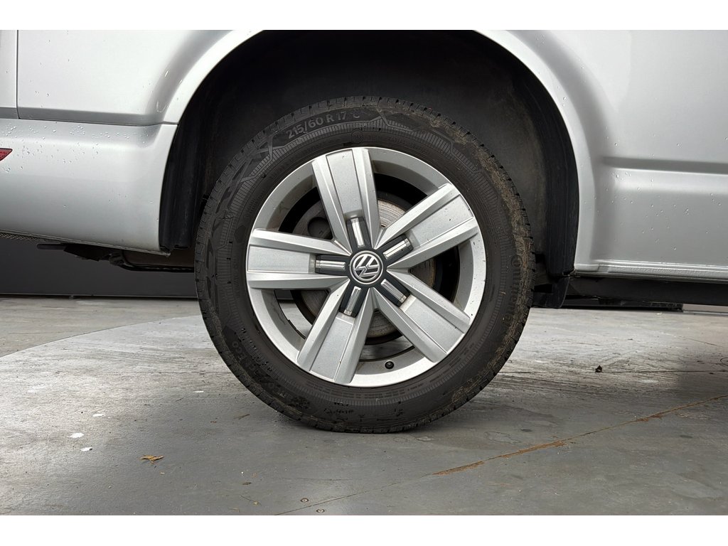 Main listing image - Volkswagen Transporter Shuttle